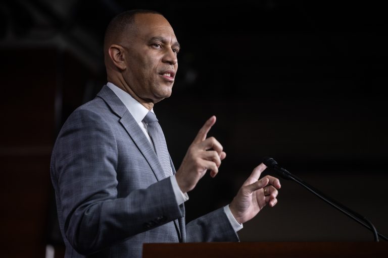 Jeffries: Democrats will ‘definitely’ win back House in 2026